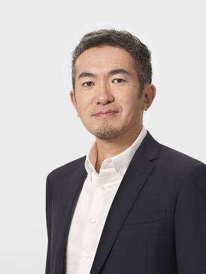 眞鍋 亮平